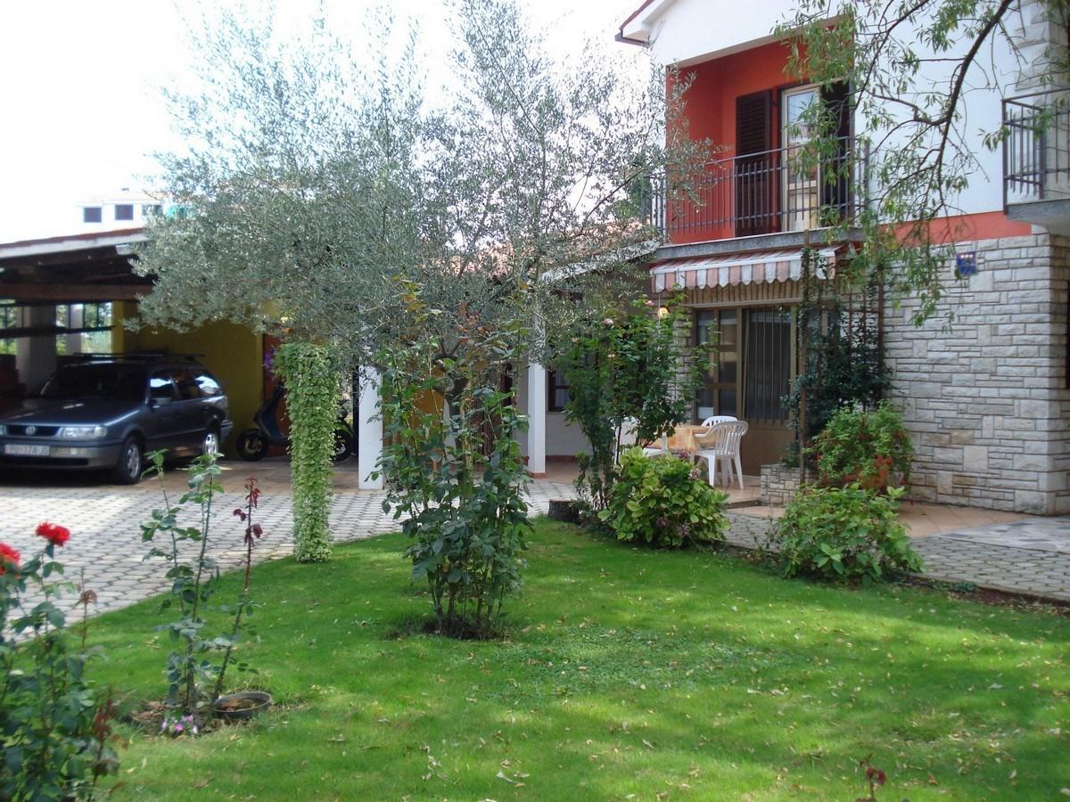 Sandra House With Apartment Umag Bagian luar foto