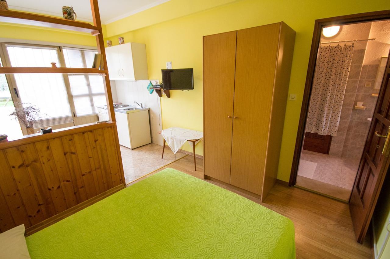 Sandra House With Apartment Umag Bagian luar foto
